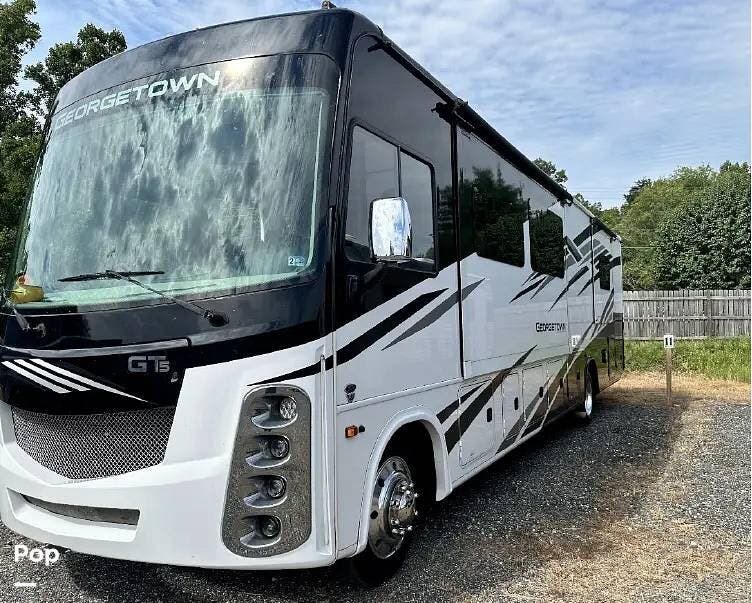 2021 Forest River Georgetown GT5 36B - Used Class A For Sale by Pop RVs in Stokesdale, North Carolina features Slideout