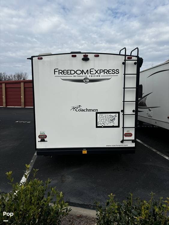 2024 Coachmen Freedom Express Ultra Lite 192RBS - Used Travel Trailer For Sale by Pop RVs in Mount Juliet, Tennessee features Slideout, Awning, Air Conditioning