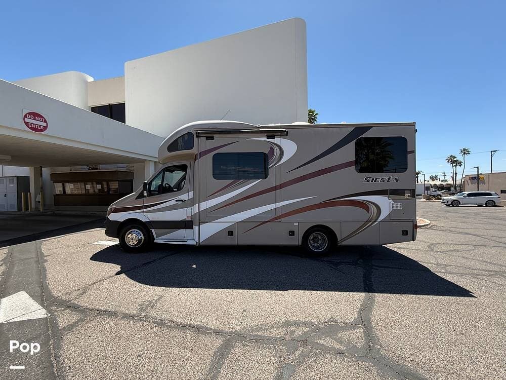 2015 Siesta 24SR by Thor Motor Coach from Pop RVs in Tucson, Arizona