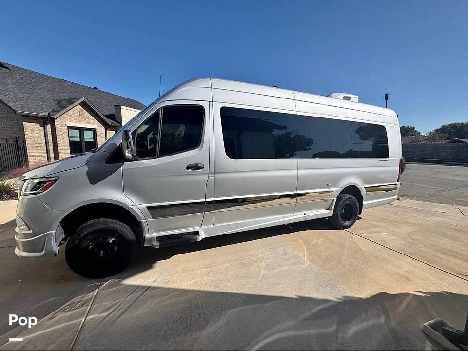 2024  Strada-ion by Grech Tour AWD - Used Class B For Sale by Pop RVs in Willow Park, Texas