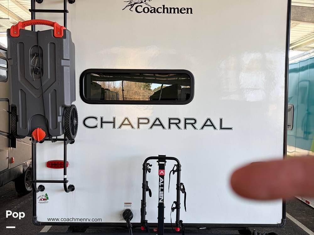2022 Coachmen Chaparral 355 FBX - Used Fifth Wheel For Sale by Pop RVs in Horn Lake, Mississippi features Slideout