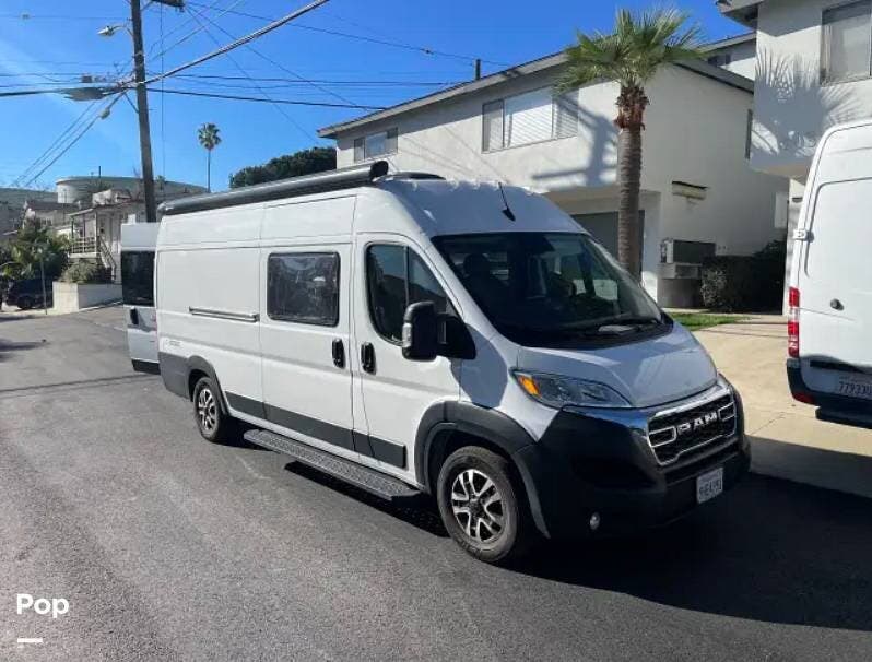 2023  Noovo Lite - Used Class B For Sale by Pop RVs in El Segundo, California features Air Conditioning