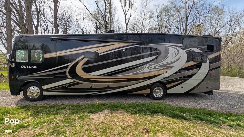 2019 Thor Motor Coach Outlaw 37GP - Used Toy Hauler For Sale by Pop RVs in Avon, Indiana features Leveling Jacks, Generator, Awning, Slideout, Air Conditioning