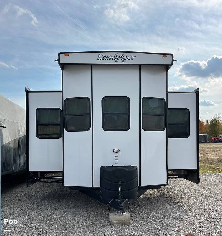 2023 Forest River Sandpiper 420FL - Used Travel Trailer For Sale by Pop RVs in Elida, Ohio features Awning, Slideout, Air Conditioning