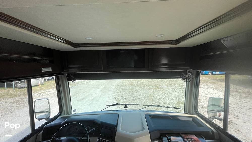 2020 Fleetwood Bounder 33C - Used Class A For Sale by Pop RVs in Punta Gorda, Florida features Air Conditioning, Generator, Awning, Slideout, Leveling Jacks