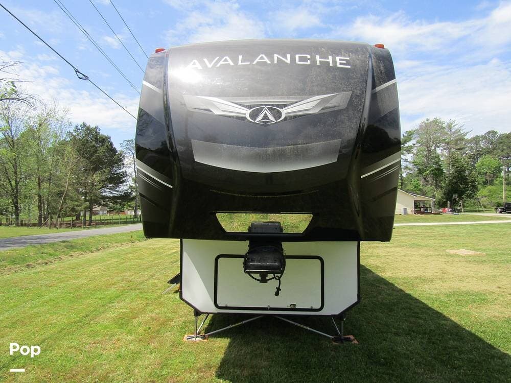2021 Avalanche 395BH by Keystone from Pop RVs in Lafayette, Georgia