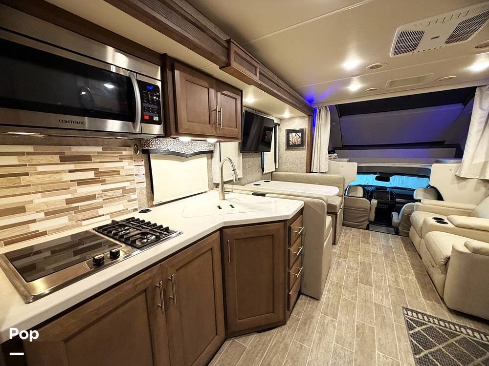 2022 Omni XG32 by Thor Motor Coach from Pop RVs in Harned, Kentucky