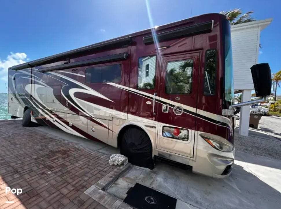 2015 Tiffin Phaeton 40AH - Used Diesel Pusher For Sale by Pop RVs in Mechanicsburg, Pennsylvania features Slideout