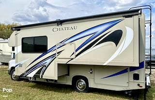 2019 Chateau 24F by Thor Motor Coach from Pop RVs in Lebanon, Indiana