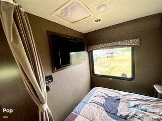 2019 Thor Motor Coach Chateau 24F - Used Class C For Sale by Pop RVs in Lebanon, Indiana features Slideout