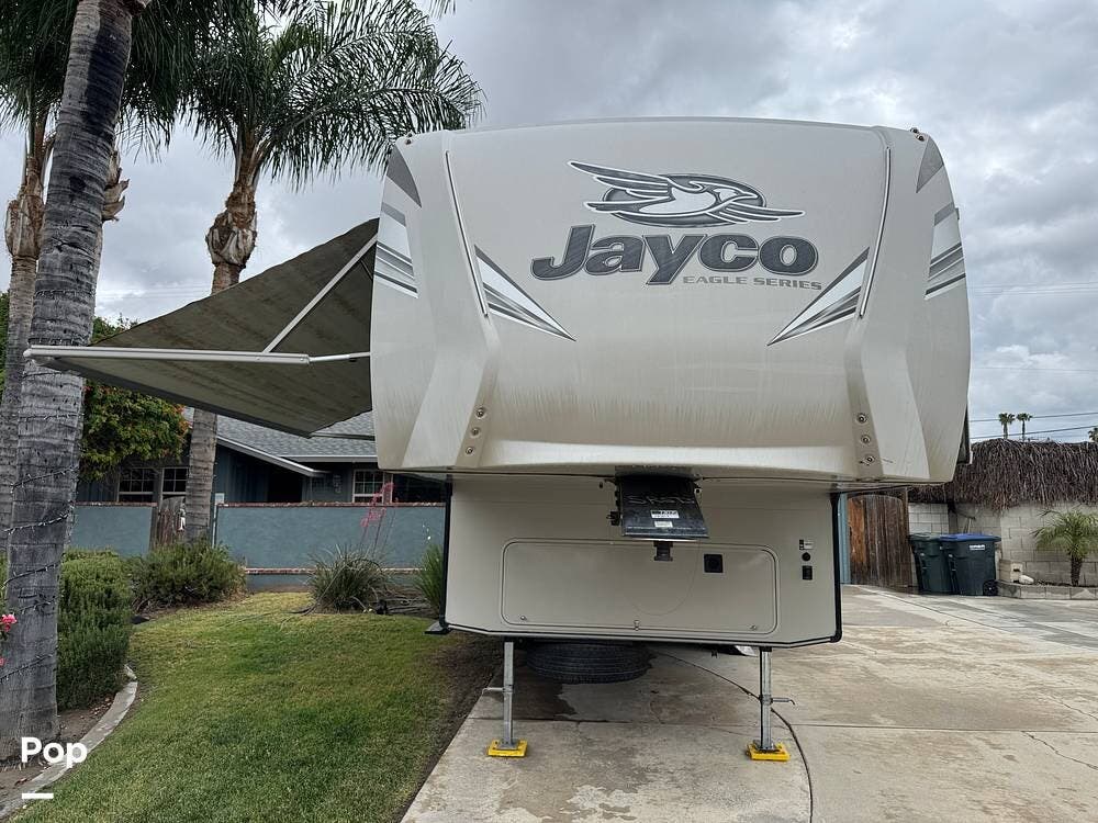2019 Eagle 28.5RSTS by Jayco from Pop RVs in Hemet, California