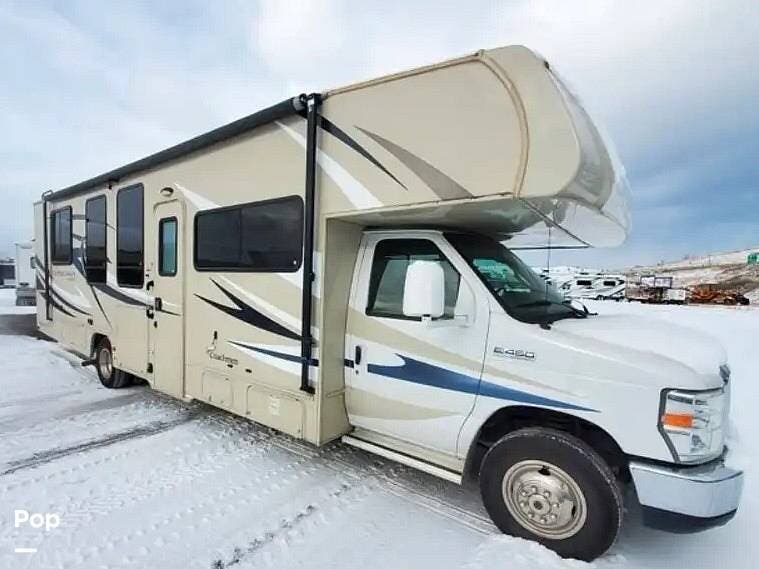 2017 Coachmen Leprechaun 320 BH - Used Class C For Sale by Pop RVs in Caldwell, Idaho features Slideout, Air Conditioning, Awning, Generator