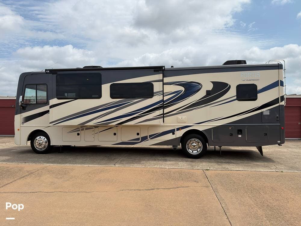 Used 2020 Fleetwood Fortis 34MB available in Edmond, Oklahoma