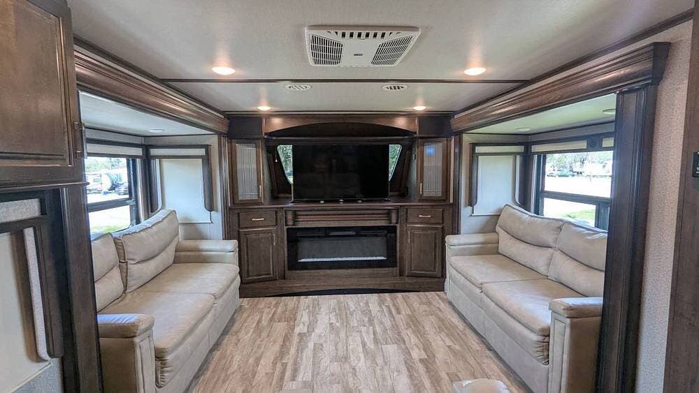 Used 2020 Grand Design Solitude 380FL available in Slidell, Louisiana