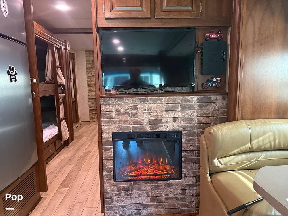 2014 Georgetown XL 352QS by Forest River from Pop RVs in Beaufort, South Carolina