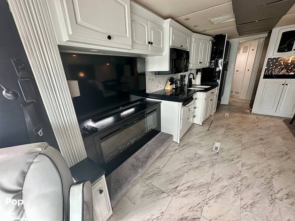 Used 2008 Newmar Dutch Star 4320 available in Conway, South Carolina