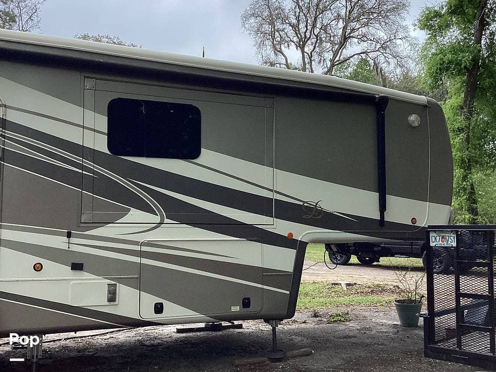 Used 2021 DRV Mobile Suites 44 Houston available in Yulee, Florida