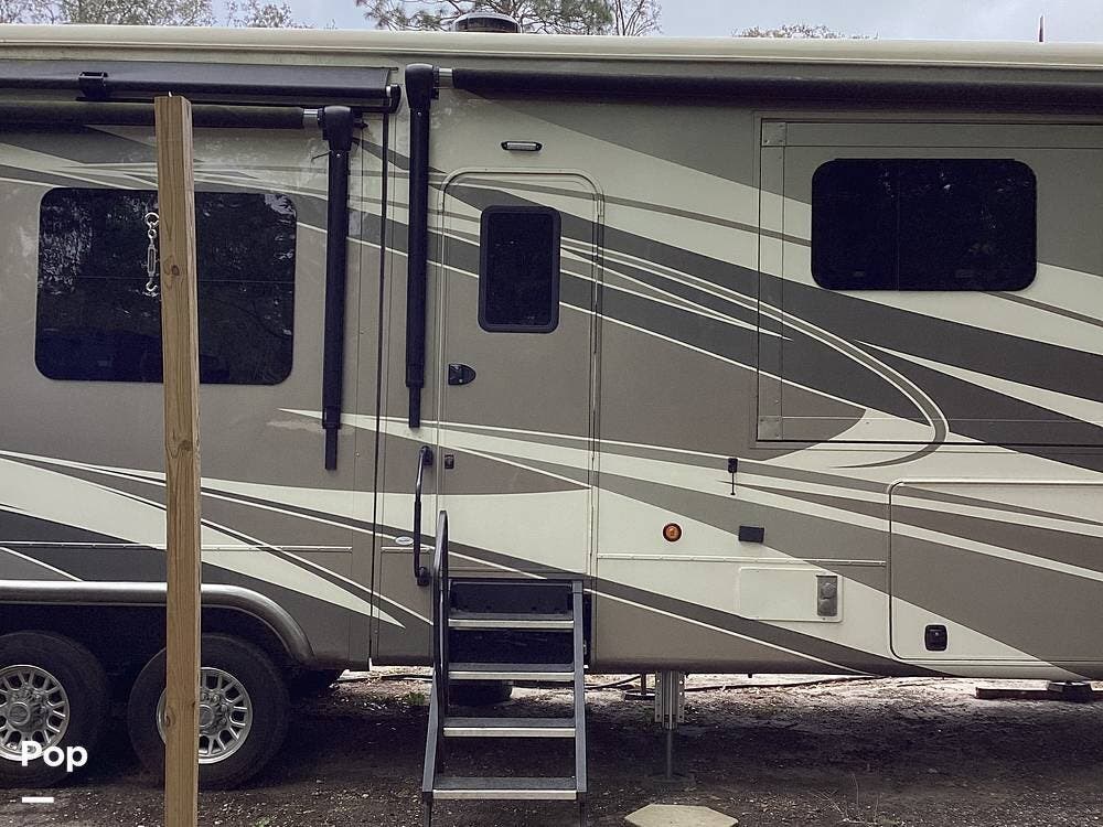 2021 Mobile Suites 44 Houston by DRV from Pop RVs in Yulee, Florida