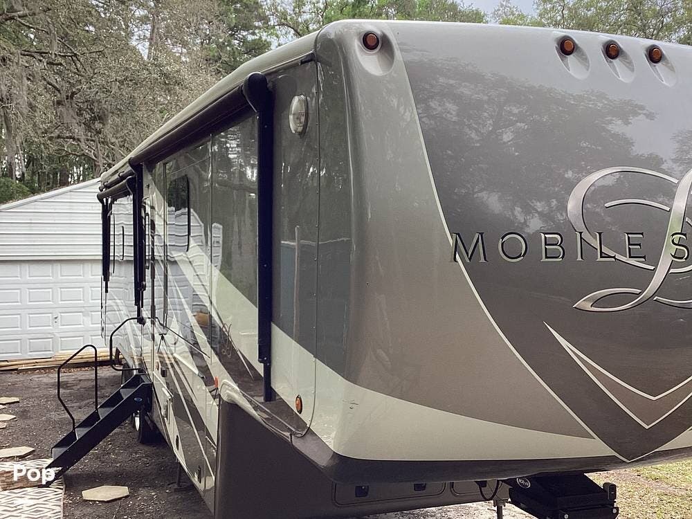 2021 DRV Mobile Suites 44 Houston - Used Fifth Wheel For Sale by Pop RVs in Yulee, Florida features Slideout
