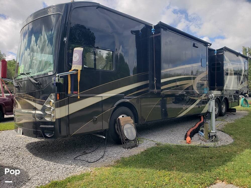 2014 Thor Motor Coach Tuscany 42WX - Used Diesel Pusher For Sale by Pop RVs in Pensacola, Florida features Generator, Awning, Air Conditioning, Leveling Jacks, Slideout