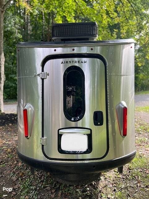 2021 Airstream Basecamp 16X - Used Travel Trailer For Sale by Pop RVs in Branchport, New York features Leveling Jacks, Air Conditioning