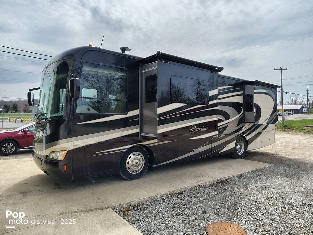 2016 Forest River Berkshire 34QS - Used Diesel Pusher For Sale by Pop RVs in Angola, Indiana features Air Conditioning, Slideout, Generator, Leveling Jacks, Awning