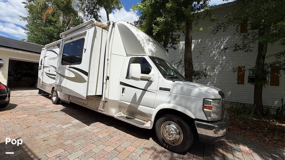 2012 Forest River Lexington GTS 283TS - Used Class C For Sale by Pop RVs in Clearwater, Florida features Slideout