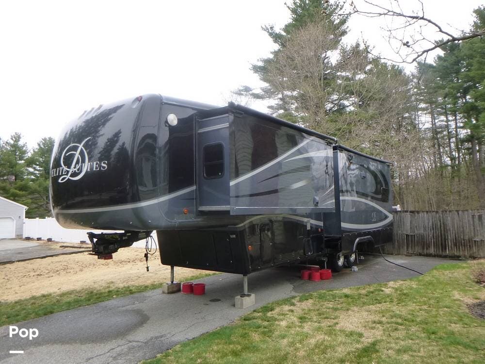 Used 2013 DRV Elite Suites 38TKSB3 available in Tyngsboro, Massachusetts