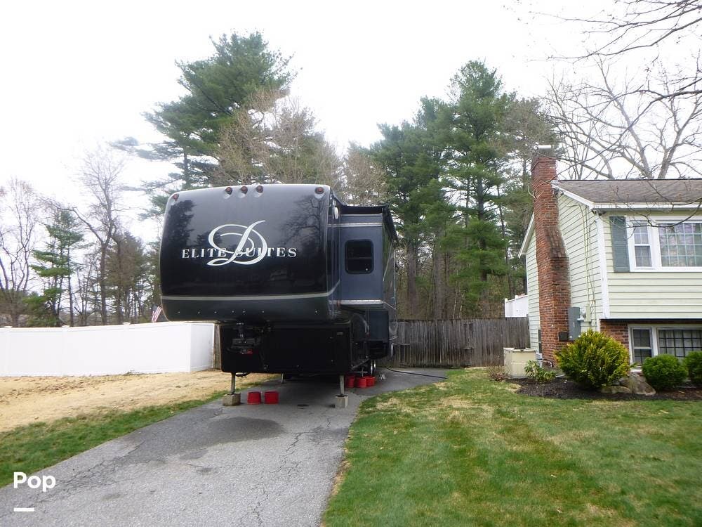 2013 DRV Elite Suites 38TKSB3 - Used Fifth Wheel For Sale by Pop RVs in Tyngsboro, Massachusetts features Awning, Slideout, Air Conditioning, Leveling Jacks, Generator
