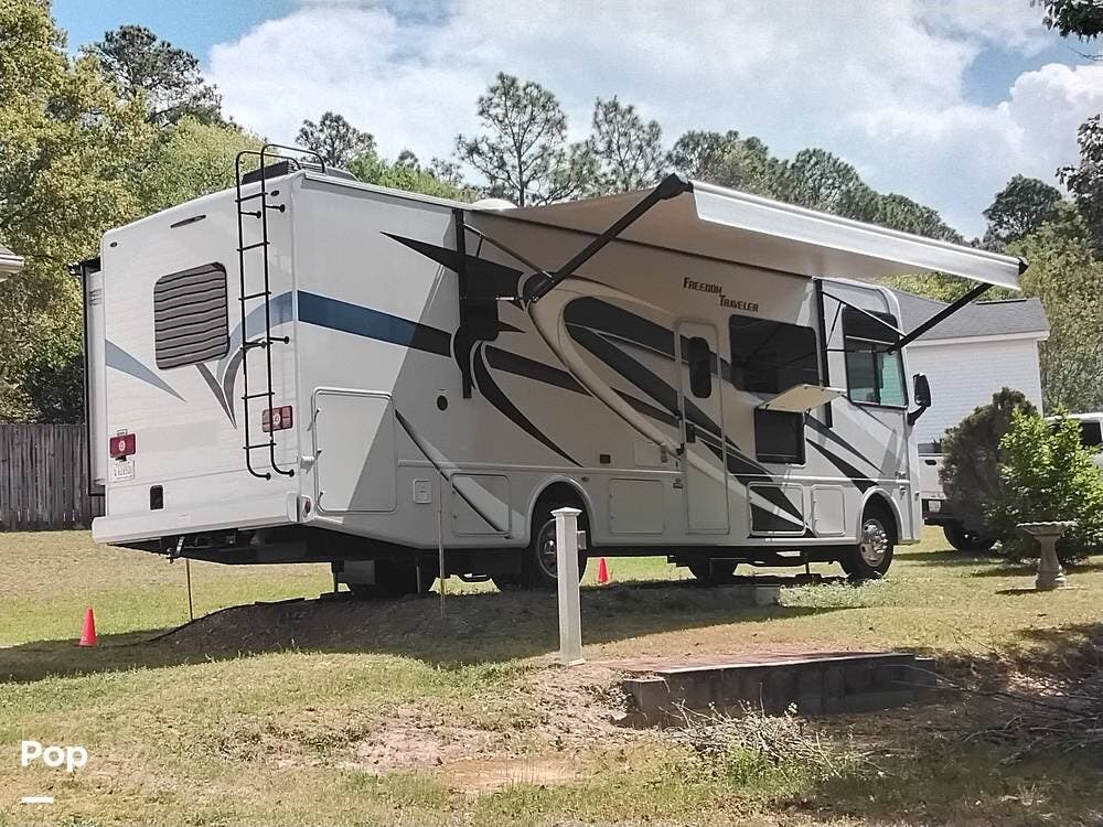 2023 Thor America Freedom Traveler A30 - Used Class A For Sale by Pop RVs in Warrenville, South Carolina features Air Conditioning, Slideout, Awning, Generator, Leveling Jacks