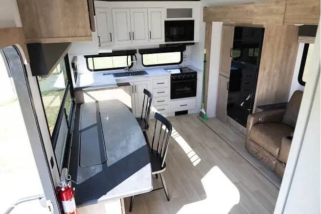 2024 Arcadia SUPER LITE 246SLRK by Keystone from Pop RVs in Warfield, Virginia