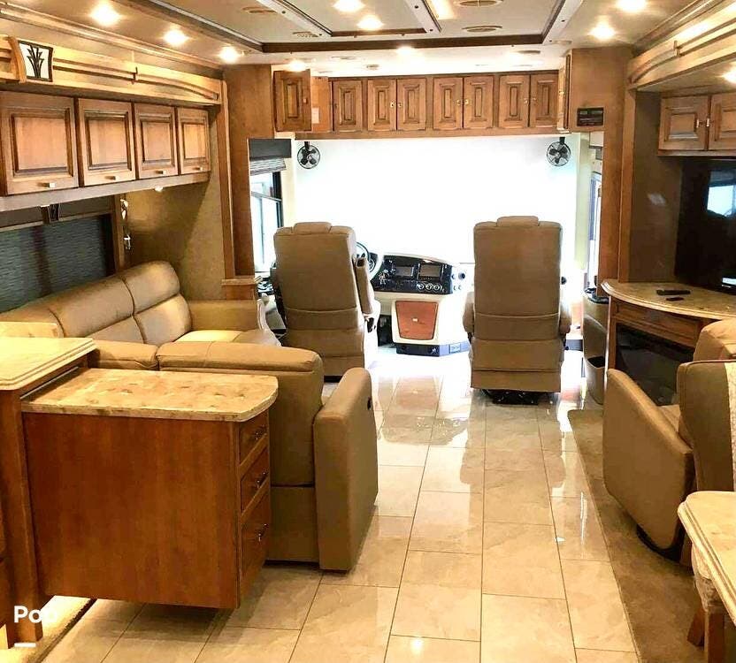 2017 Tiffin Phaeton 44QH - Used Diesel Pusher For Sale by Pop RVs in Deland, Florida features Slideout