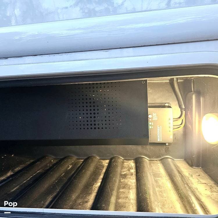 2025 Thor Motor Coach Geneva 21vt - Used Class C For Sale by Pop RVs in Millbury, Massachusetts