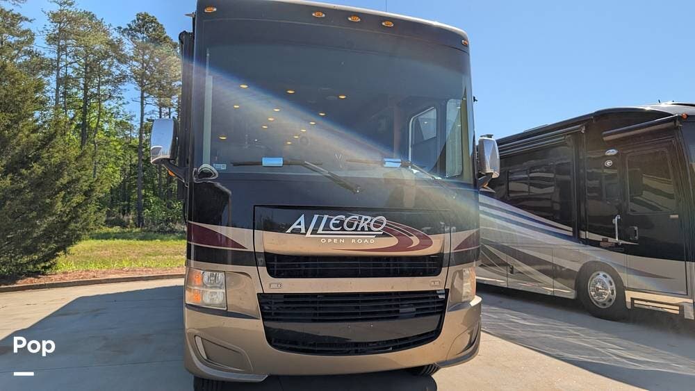 2015 Tiffin Allegro Open Road 36LA - Used Class A For Sale by Pop RVs in Lawrenceville, Georgia features Leveling Jacks, Slideout, Air Conditioning, Generator, Awning