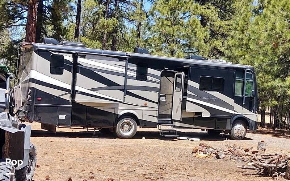 2016 Newmar Bay Star 3403 - Used Class A For Sale by Pop RVs in Litchfield Park, Arizona features Awning, Air Conditioning, Slideout, Generator