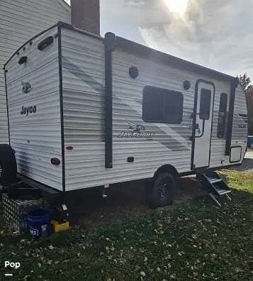 2025 Jayco Jay Flight SLX 175FQ - Used Travel Trailer For Sale by Pop RVs in Fredericksburg, Virginia