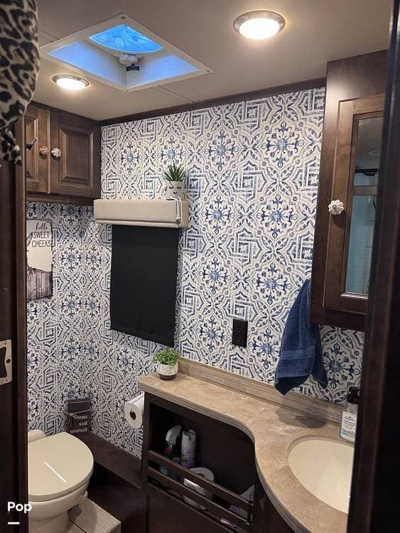 2019 Tiffin Allegro Open Road 32SA - Used Class A For Sale by Pop RVs in Conway, South Carolina features Air Conditioning, Awning, Generator, Slideout, Leveling Jacks