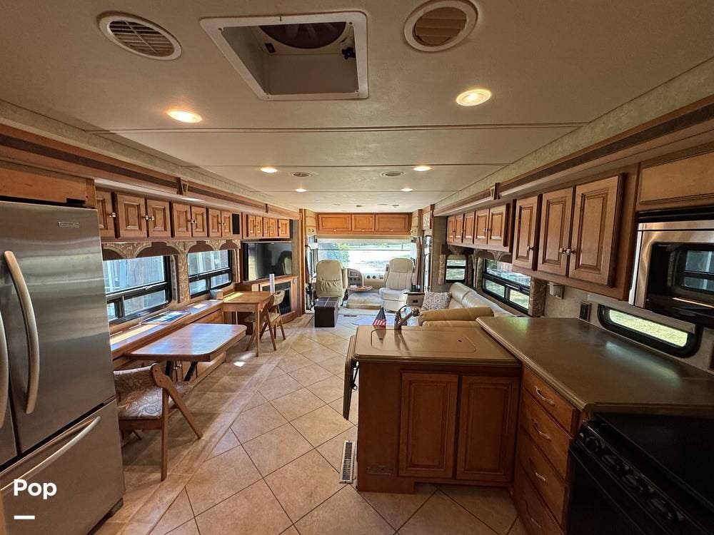 2014 Adventurer 38Q by Winnebago from Pop RVs in Alexander City, Alabama