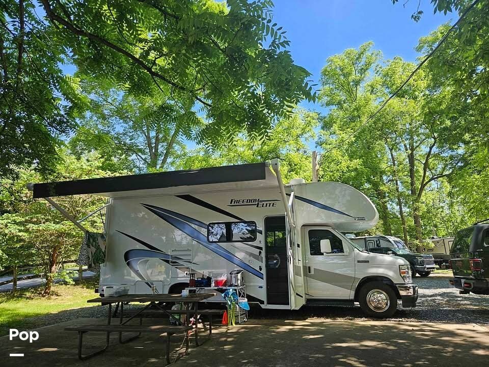 Used 2022 Thor Motor Coach Freedom Elite 24HE available in Stafford, Virginia