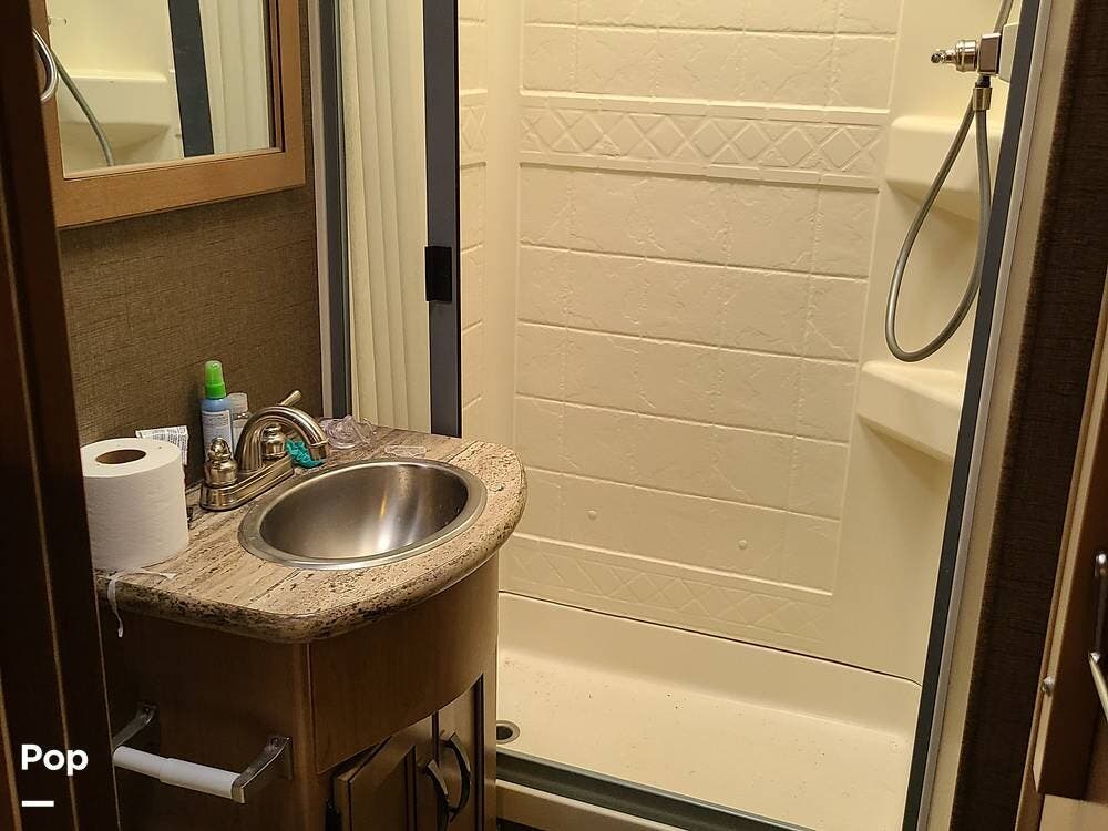 2018 Thor Motor Coach A.C.E. Evo 27.2 - Used Class A For Sale by Pop RVs in Milton, Florida features Generator, Leveling Jacks, Slideout, Air Conditioning, Awning