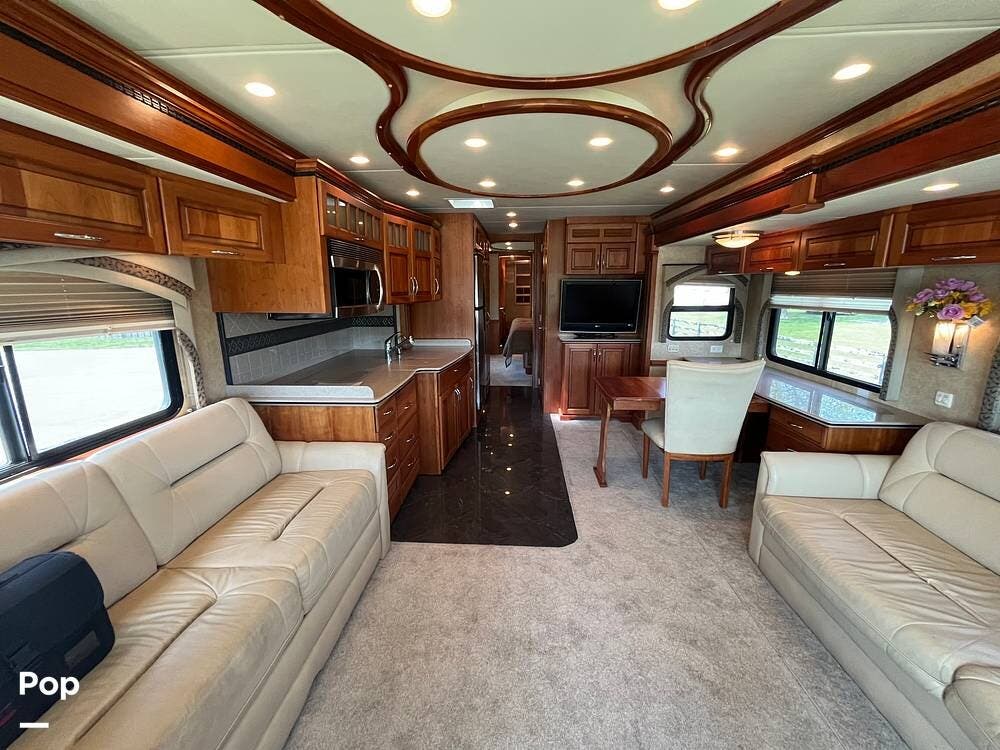 2007 Newmar Mountain Aire 4528 - Used Diesel Pusher For Sale by Pop RVs in Prairie Grove, Arkansas features Slideout