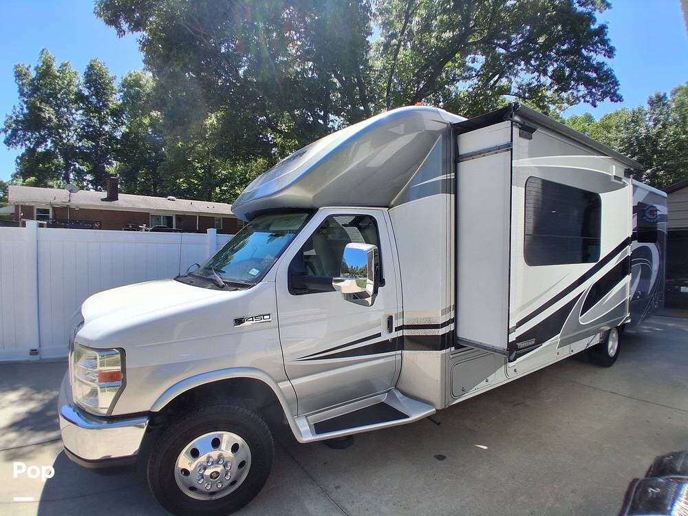 2016 Winnebago Aspect 30J - Used Class C For Sale by Pop RVs in Pleasant Garden, North Carolina features Generator, Leveling Jacks, Awning, Air Conditioning, Slideout
