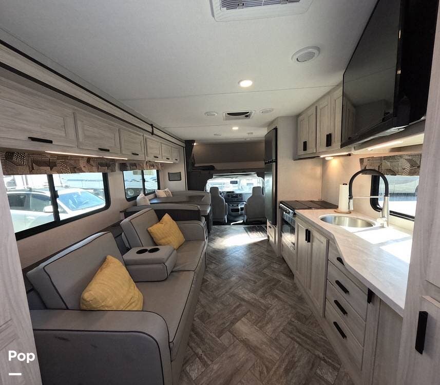 2022 Forest River Sunseeker 2550 LE DS - Used Class C For Sale by Pop RVs in Santa Ana, California features Air Conditioning, Awning, Slideout, Generator