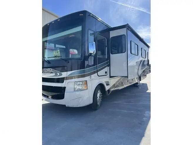 2015 Tiffin Allegro Open Road 36LA - Used Class A For Sale by Pop RVs in Myrtle Beach, South Carolina features Slideout, Leveling Jacks, Generator