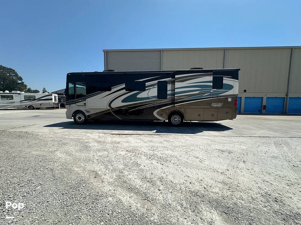 2015 Tiffin Allegro Open Road 36LA - Used Class A For Sale by Pop RVs in Myrtle Beach, South Carolina features Awning, Slideout, Air Conditioning, Leveling Jacks, Generator