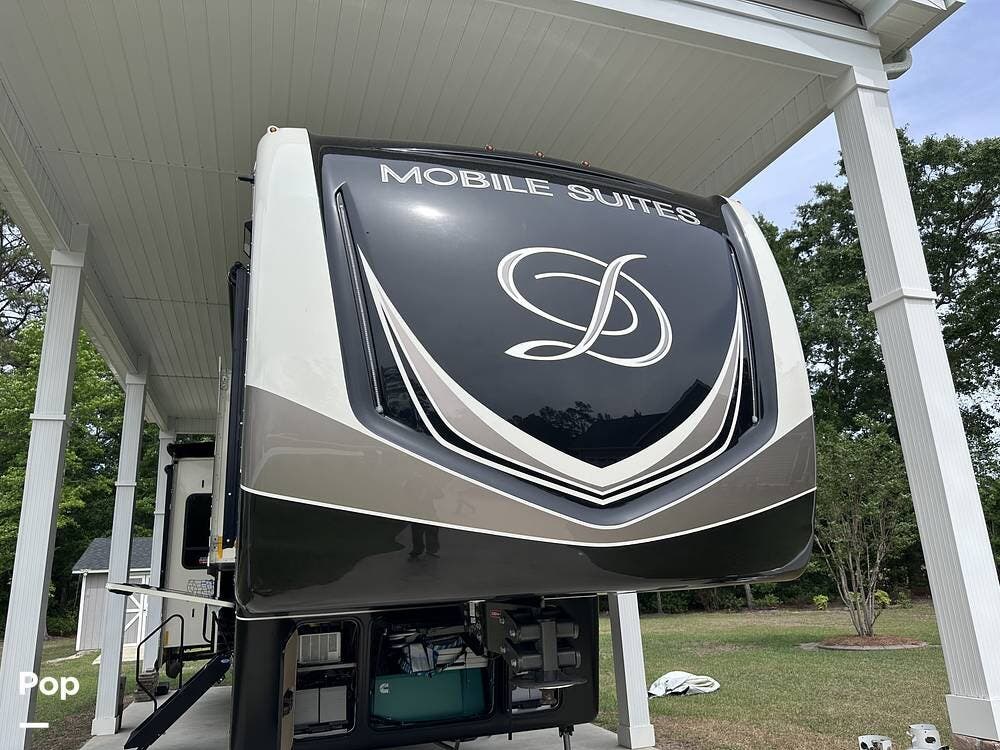 2021 DRV Mobile Suites 39DBRS3 - Used Fifth Wheel For Sale by Pop RVs in Conway, South Carolina features Leveling Jacks, Awning, Slideout, Generator, Air Conditioning