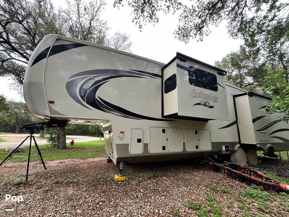 2019 Columbus 1492 383FB by Forest River from Pop RVs in Canyon Lake, Texas
