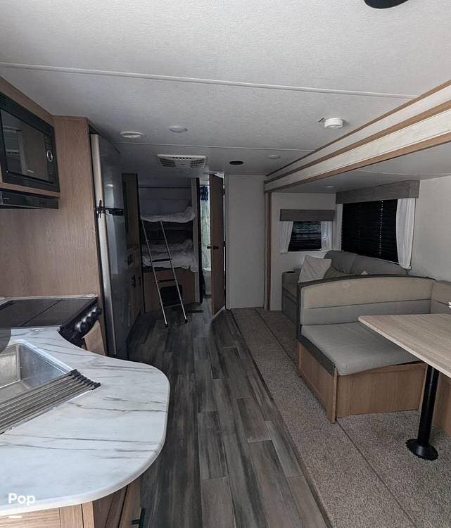 2022 Avenger 27 DBS by Prime Time from Pop RVs in Byram, New Jersey
