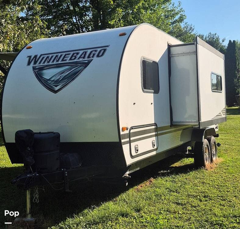 2020 Winnebago Winnie Drop 210RBS - Used Travel Trailer For Sale by Pop RVs in Bloomington, Indiana features Awning, Slideout, Air Conditioning