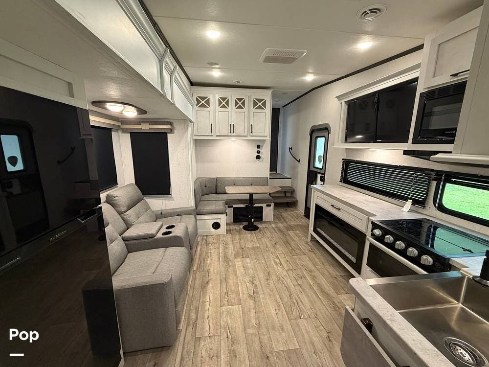 Used 2024 Dutchmen Astoria 298BH available in Columbia, South Carolina
